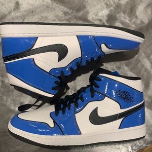 Jordan 1 Signal blue (mid) deadstock